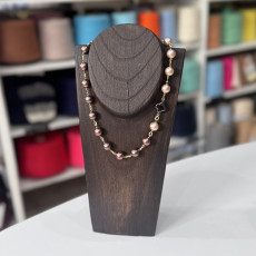 Колье из матового золота и матового жемчуга Swarovski