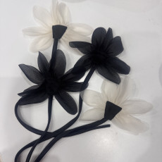 Брошь Цветок