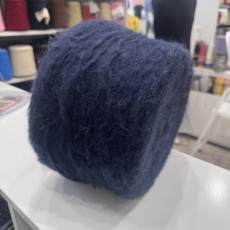 Тёмно-синий