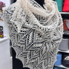 WENGE  25% меринос 35% бэби альпака 40% па 1500м/100г